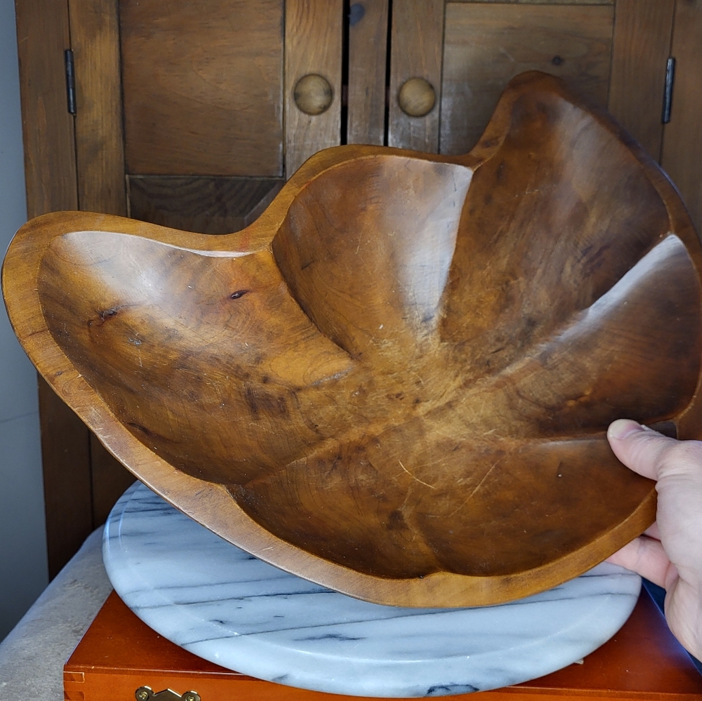 Elegant Wooden Bowl Set - Picture 13 of 17